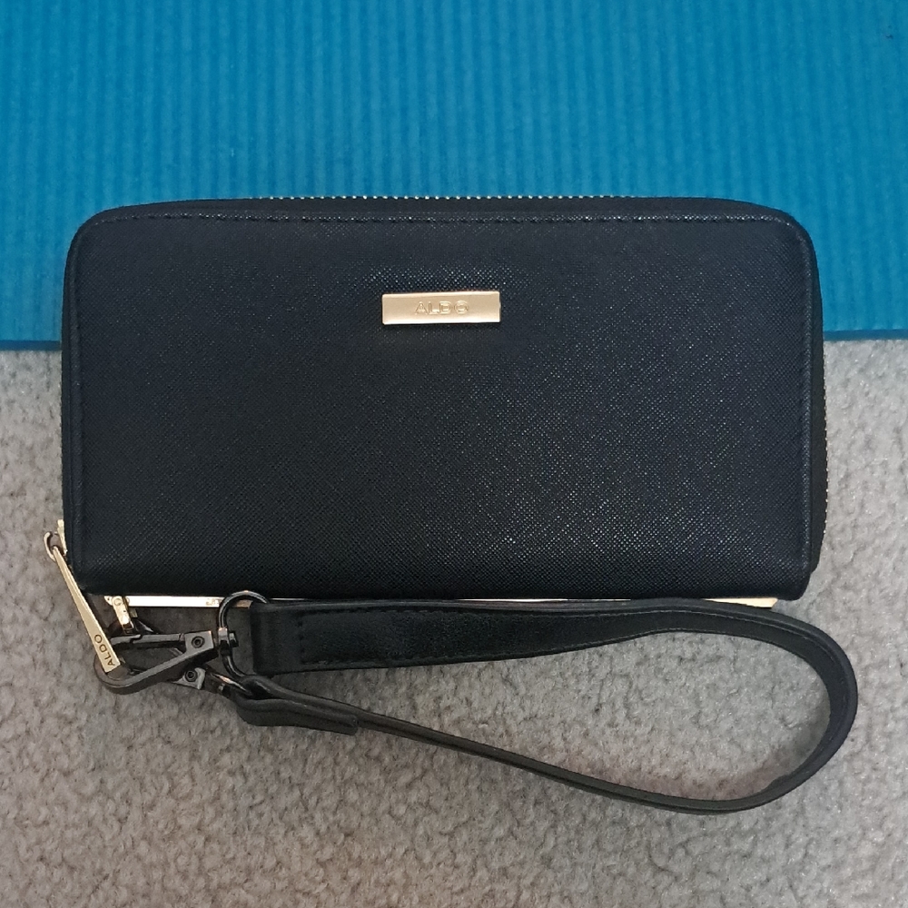 Black Aldo Wristlet Wallet